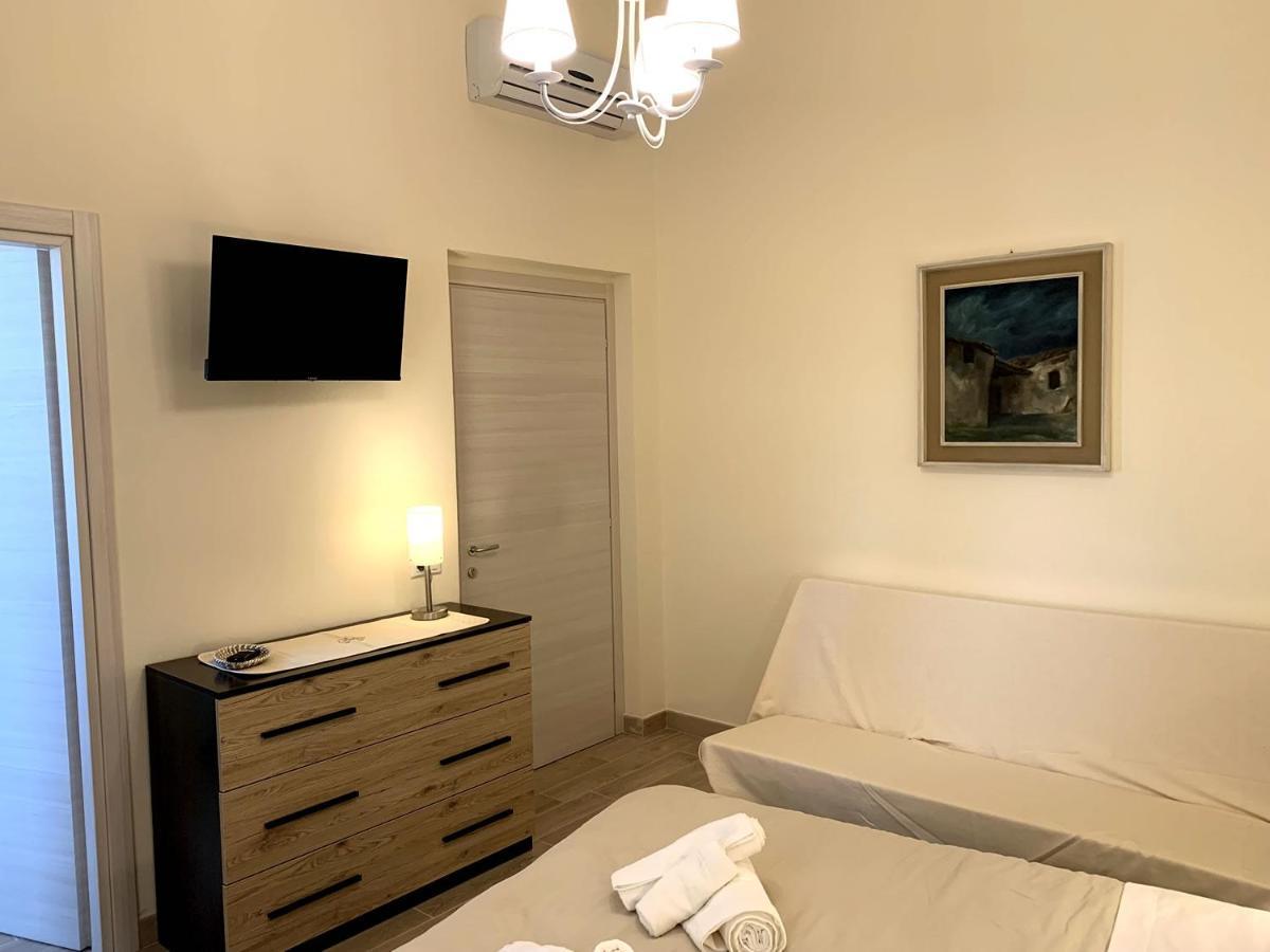 Domo Achenza Hotel Terralba Luaran gambar