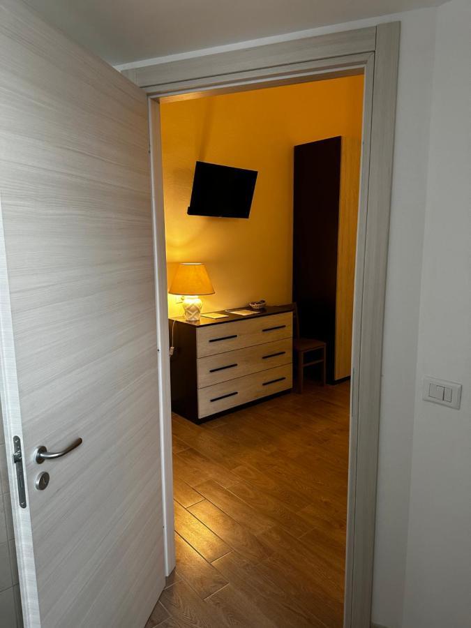 Domo Achenza Hotel Terralba Luaran gambar